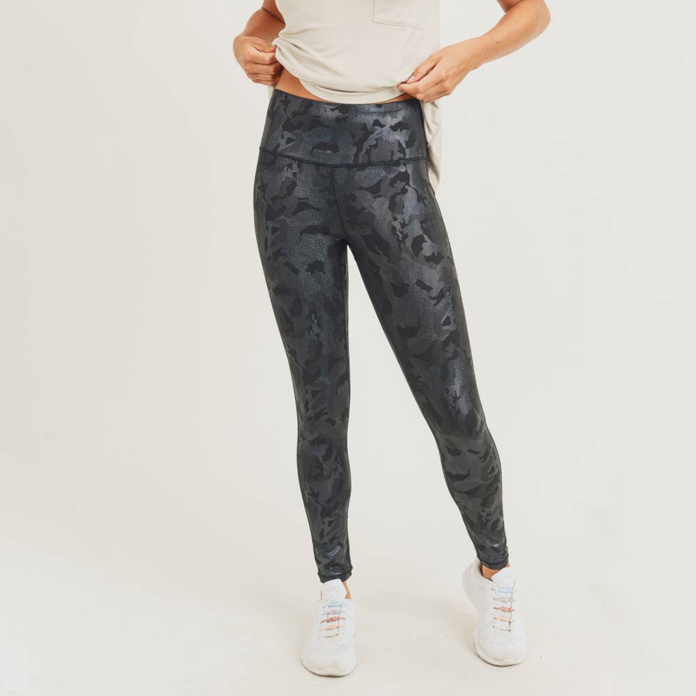 SMALL ONLY Camo Holographic Microdot Foil Highwaist Leggings