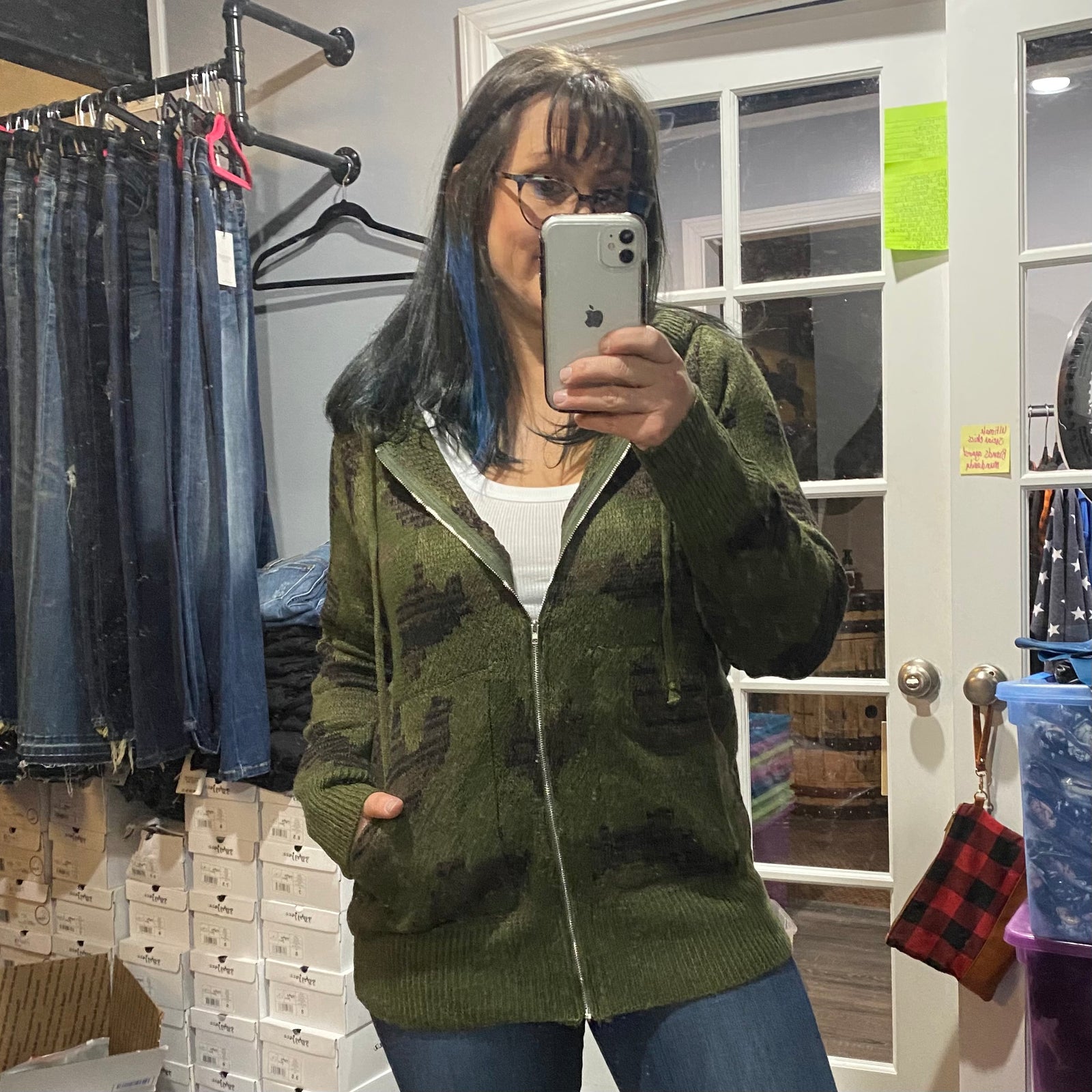 Hooded Camo Zip Up Sweater w/Pockets